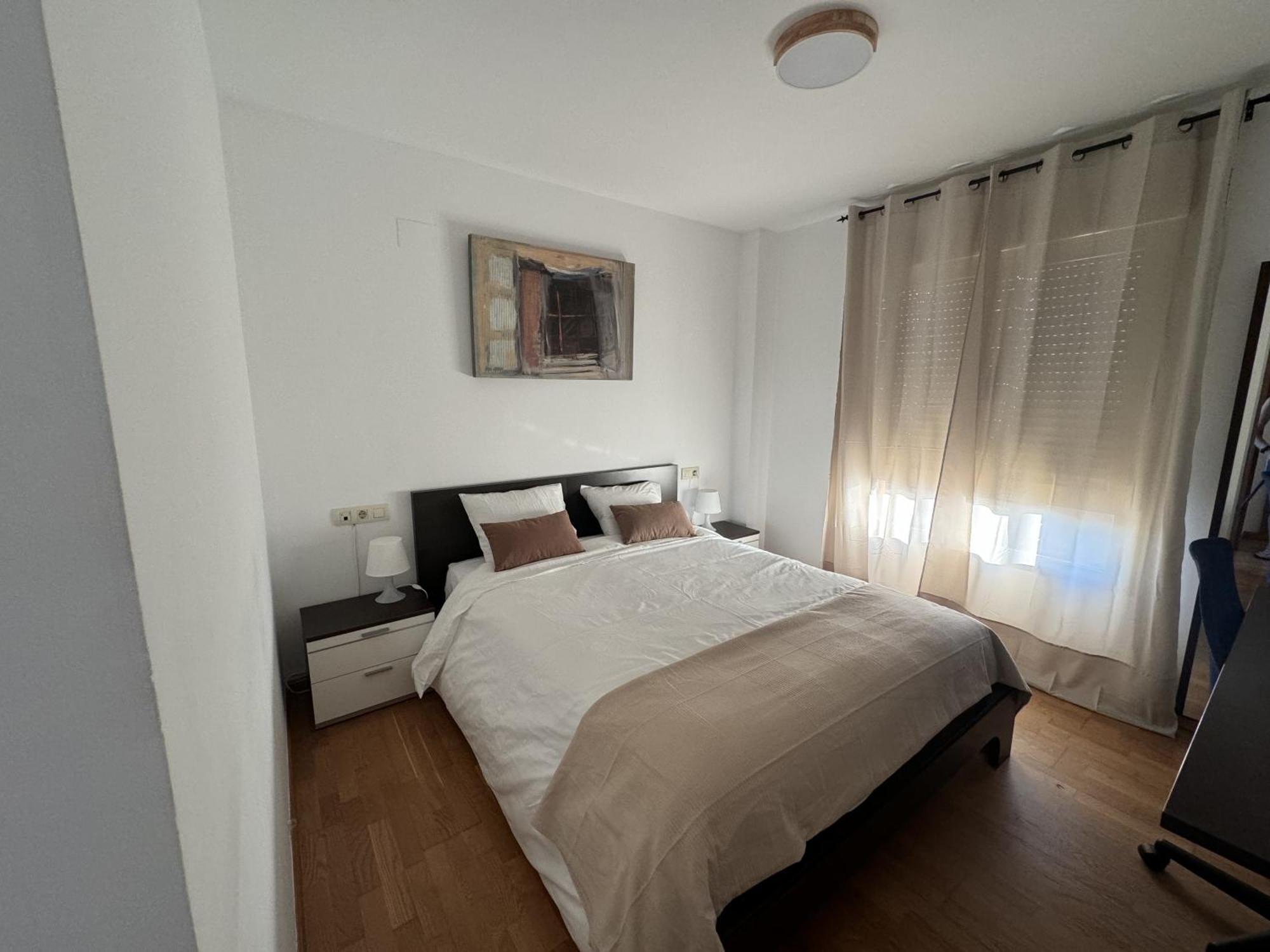 Sunstay Teatinos Flat Iii Malaga, Metro, Free Parking & Pool Lejlighed