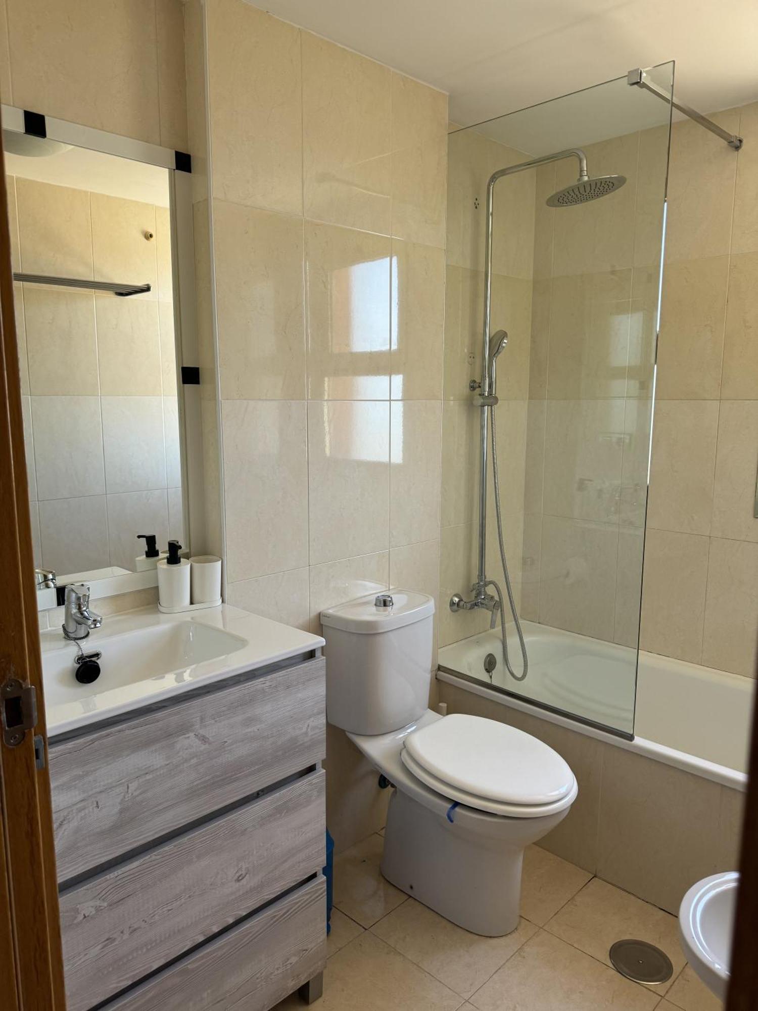 Leilighet Sunstay Teatinos Flat Iii Malaga, Metro, Free Parking & Pool *